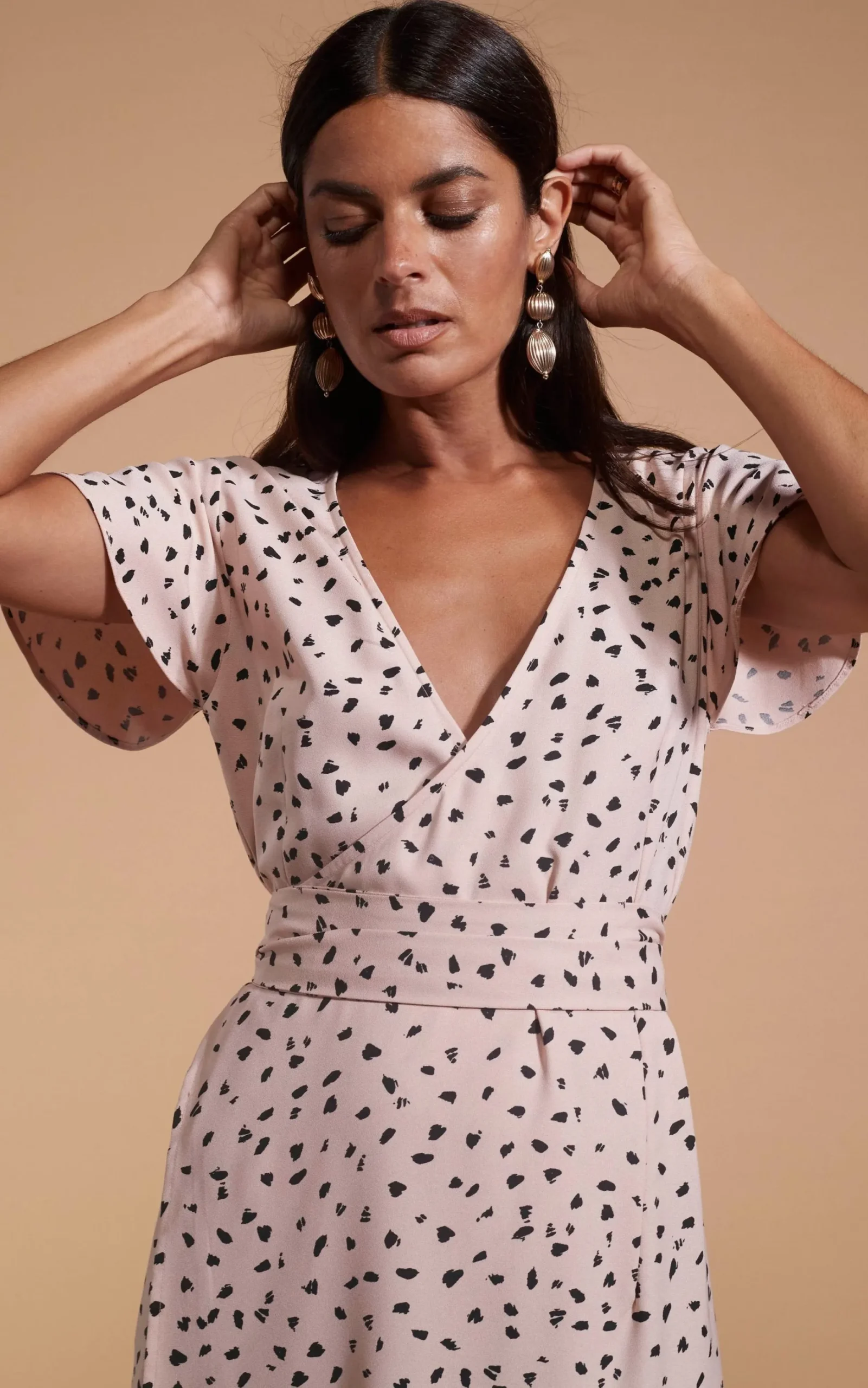 Cayenne Dress In Abstract Black On Beige