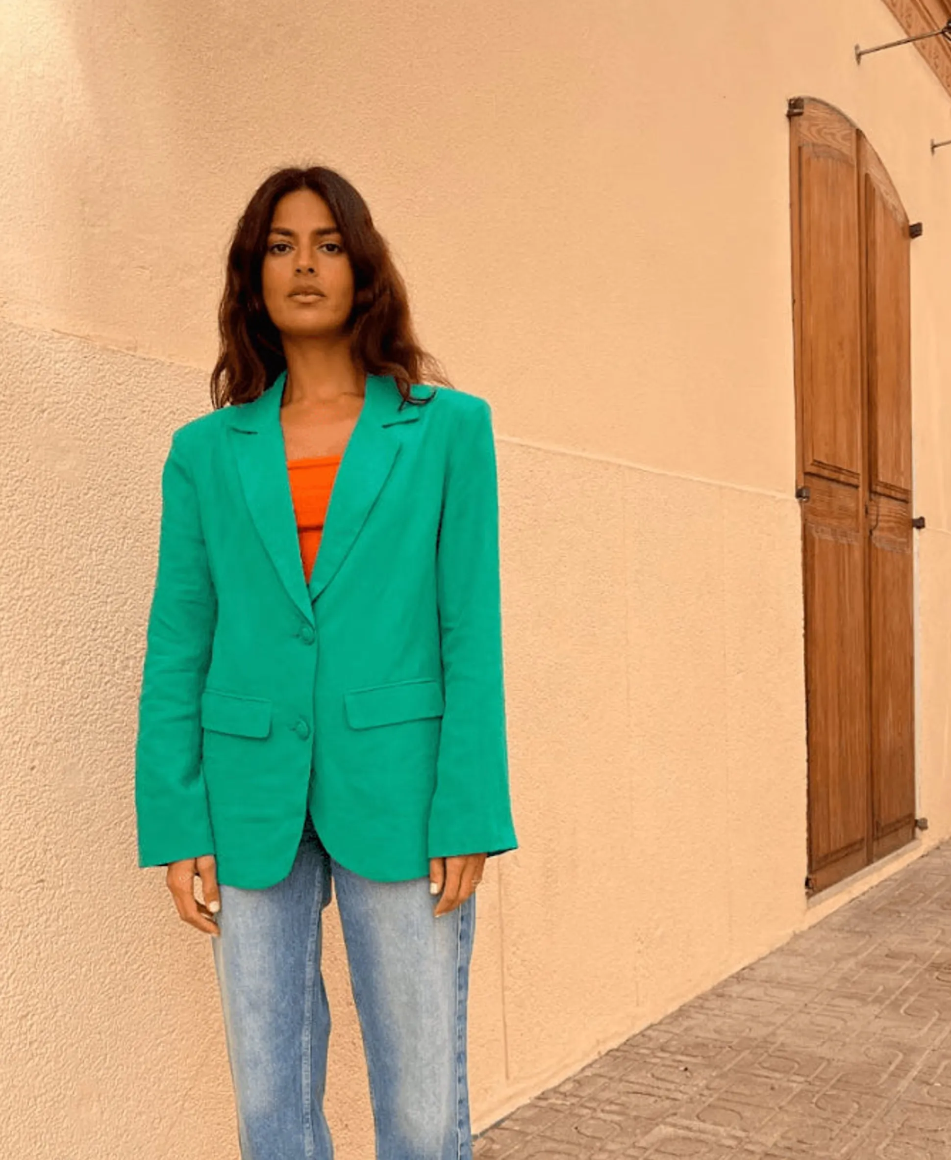 Tatiyana Linen Blazer In Vivid Green